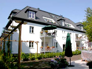Ansicht eines Stadthauses, das neue Zuhause in traumhafter Lage - Stadthäuser Hamburg Langenhorn - Eigentumswohnungen von Pohl & Prym Ansicht eines Stadthauses, das neue Zuhause in traumhafter Lage - Stadthäuser Hamburg Langenhorn - Eigentumswohnungen von Pohl & Prym